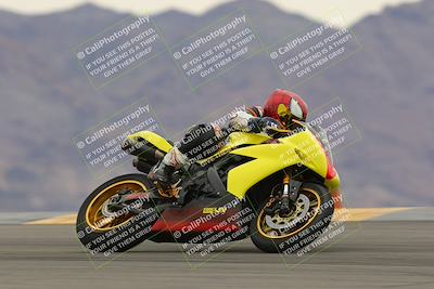 media/Jan-14-2023-SoCal Trackdays (Sat) [[497694156f]]/Turn 9 Set 2 (1130am)/